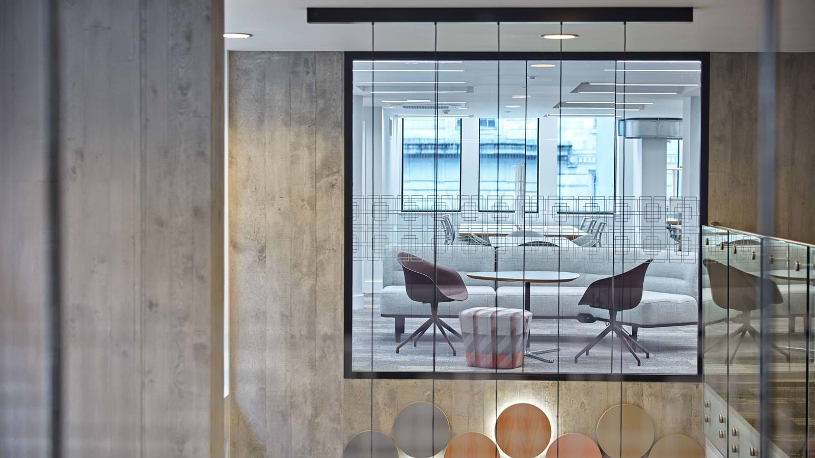 Fully Fitted Workspace